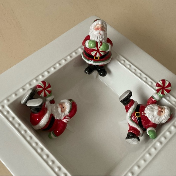 Christmas Santa With Peppermint Platter Decoration - Your Choice 🎅 - Picture 1 of 16